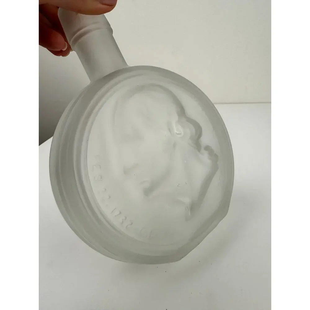 VINTAGE Wheaton George Washington Frosted Glass President Decanter Bottle
